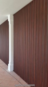 Aluminium Wall Screen With Wood Grain Design