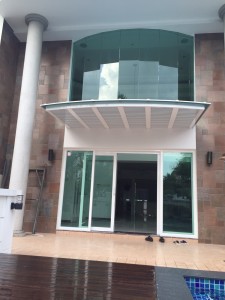 Arch Shape Aluminium Polycarbonate Canopy with Aluminium Trellis